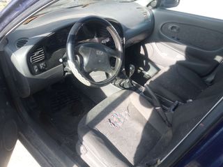 Kia Shuma 2000 μόνο για ανταλλακτικά-thumb-1