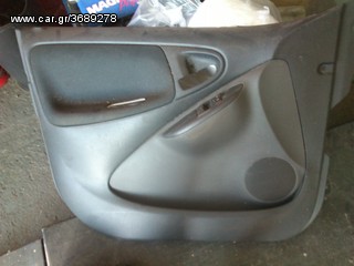 TOYOTA YARIS 2004 -thumb-3