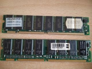 Μνήμες SDRAM 256MB 1τεμ. 128MB 1τεμ. & 64ΜΒ 4τεμ.