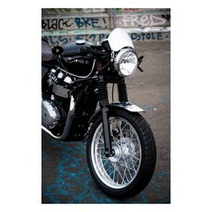 Motone Microblade screen, aluminum. Mirror polished Triumph: T100 and T120 models