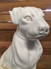 γλυπτό άγαλμα σκύλου από λευκό ελληνικό μάρμαρο ολόγλυφο μασίφ 
