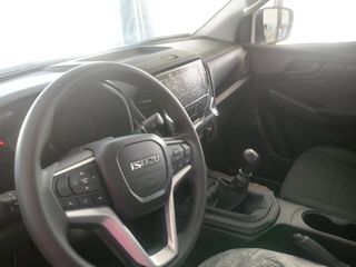 Isuzu D-Max 2026 UTILITY4Χ4 ΑΥΤΟΜΑΤΟ ΣΑΣΜΑΝ-thumb-5