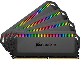 Corsair Dominator Platinum RGB 32GB DDR4 RAM με 4 Modules (4x8GB) και Ταχύτητα 3600 για Desktop (CMT32GX4M4C3600C18) - Πληρωμή και σε έως 9 δόσεις