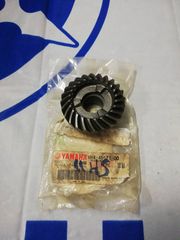 ΓΡΑΝΑΖΙ ΠΟΔΑΡΙΚΟΥ YAMAHA E8D  1997-1999'                       647-45551-00-00