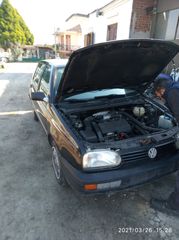 volkswagen golf-thumb-4