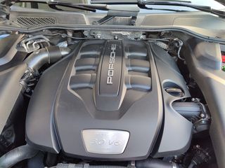 Porsche Cayenne 2016 PLATINUM EDITION-thumb-18