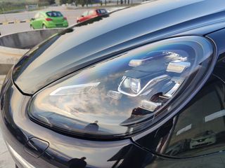 Porsche Cayenne 2016 PLATINUM EDITION-thumb-5