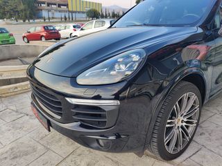 Porsche Cayenne 2016 PLATINUM EDITION-thumb-4