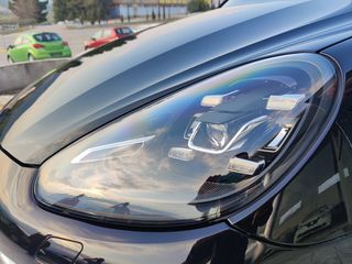 Porsche Cayenne 2016 PLATINUM EDITION-thumb-7
