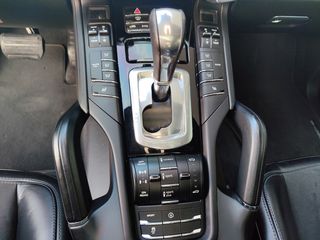 Porsche Cayenne 2016 PLATINUM EDITION-thumb-26