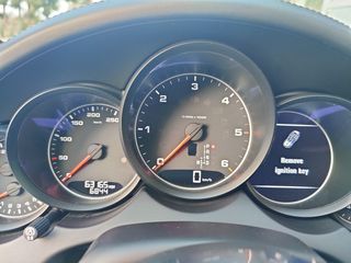 Porsche Cayenne 2016 PLATINUM EDITION-thumb-29