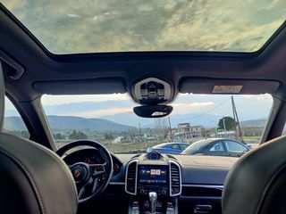 Porsche Cayenne 2016 PLATINUM EDITION-thumb-38