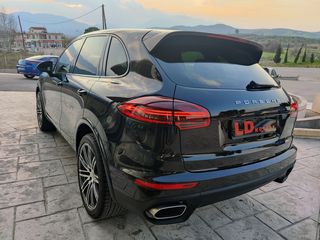 Porsche Cayenne 2016 PLATINUM EDITION-thumb-12