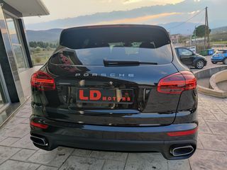 Porsche Cayenne 2016 PLATINUM EDITION-thumb-11