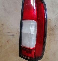 ΦΑΝΑΡΙ ΠΙΣΩ ΔΕΞΙΑ NISSAN NAVARA D22 PICK UP 97-99 ΓΝΉΣΙΟ ΆΡΙΣΤΗ ΚΑΤΆΣΤΑΣΗ 