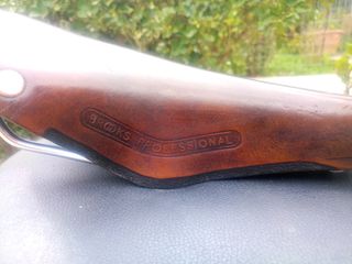 Brooks England Team professional -thumb-8
