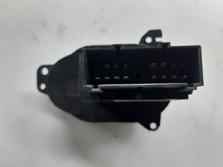 Ford - FOCUS 00 - 04-thumb-1