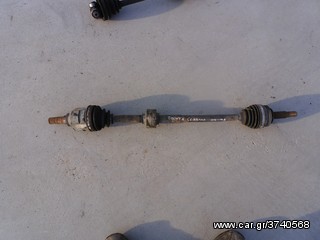 πωλειτε ιμιαξονιο TOYOTA COROLLA 03-06