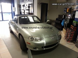 Mazda MX-5 Miata Alpine CDE-W235BT  www.sound-evolution.gr