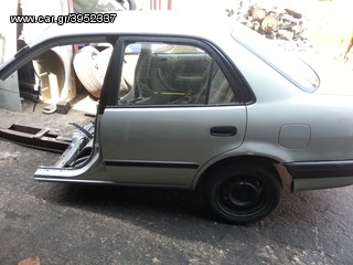 TOYOTA COROLLA 111 1300cc-thumb-2