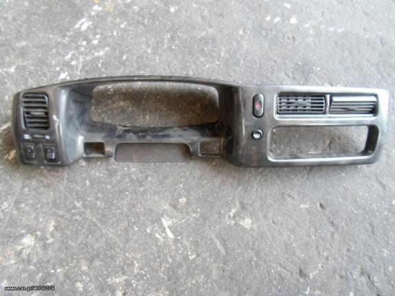 ΚΟΝΣΟΛΑ ΚΑΝΤΡΑΝ (ΔΙΑΚΟΣΜΗΣΗ ΚΑΡΜΠΟΝ) ΜΕ ΑΕΡΑΓΩΓΟΥΣ / ΔΙΑΚΟΠΤΕΣ MITSUBISHI L200 , MOD 1996-2006