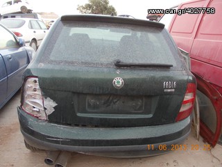 SKODA FABIA  2003     1390cc-thumb-5