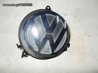 ΣΗΜΑ ΠΙΣΩ ΚΑΠΟ ΓΙΑ VW GOLF 5