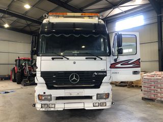 Mercedes-Benz 2001 2653-thumb-3