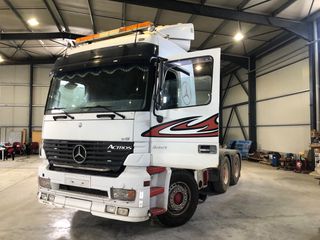 Mercedes-Benz 2001 2653-thumb-2