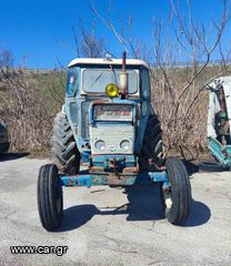 Τρακτέρ Ford 1982-thumb-1