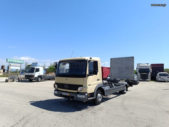 Mercedes-Benz 2006 818
