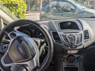 Κλούβα Ford 2015 Fiesta-thumb-6