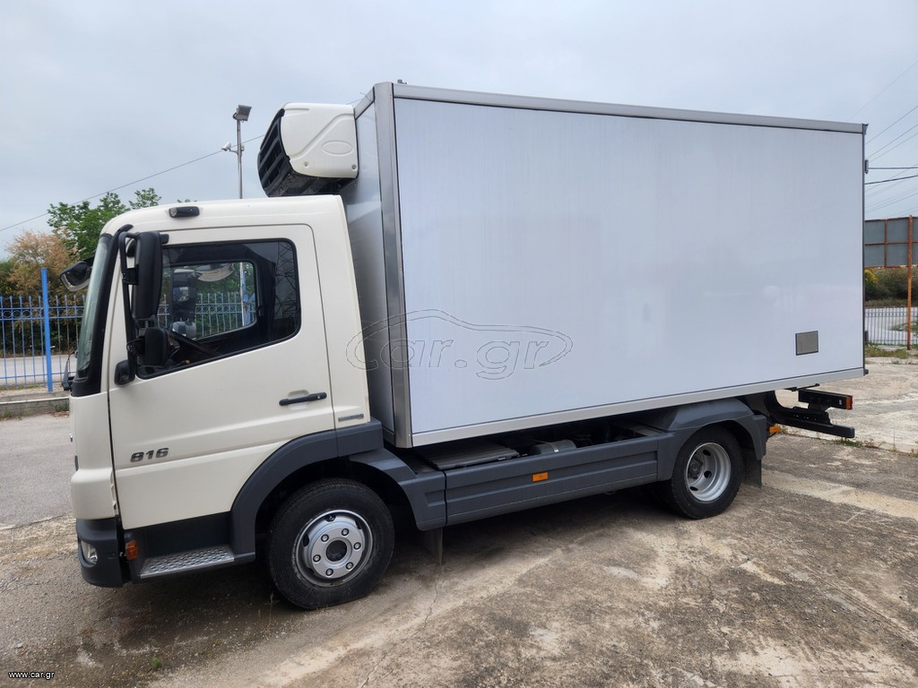 Ψυγείο Mercedes-Benz 2011 atego 816