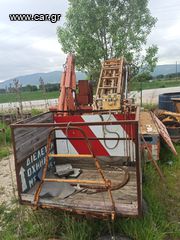 Builder crane bucket '10