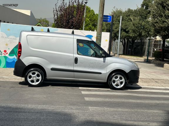 Fiat '11 Doblo