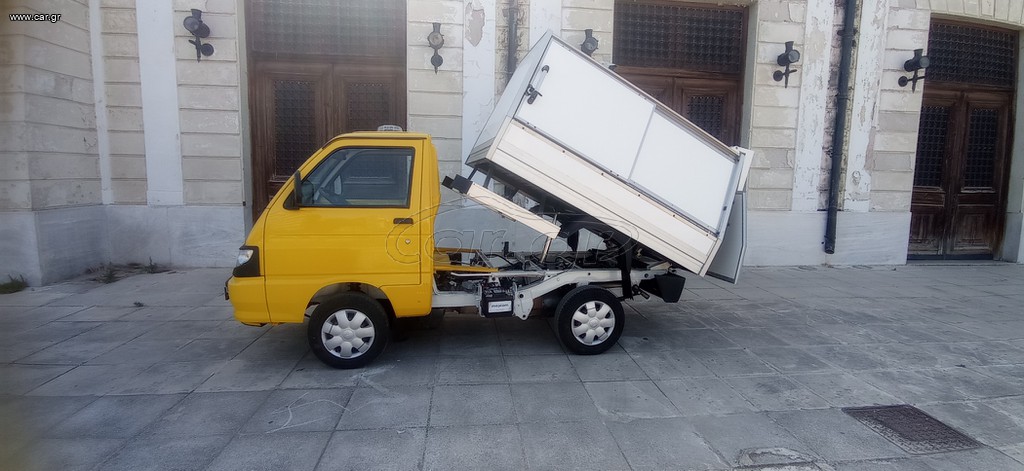 Ανατροπή Piaggio 2016 Porter