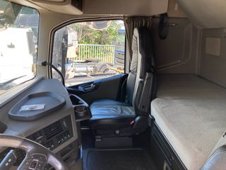 Volvo 2017 FH13 540 hp-thumb-10