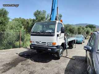 Γερανός-Φορτηγά Με Γερανό Nissan 2000-thumb-1