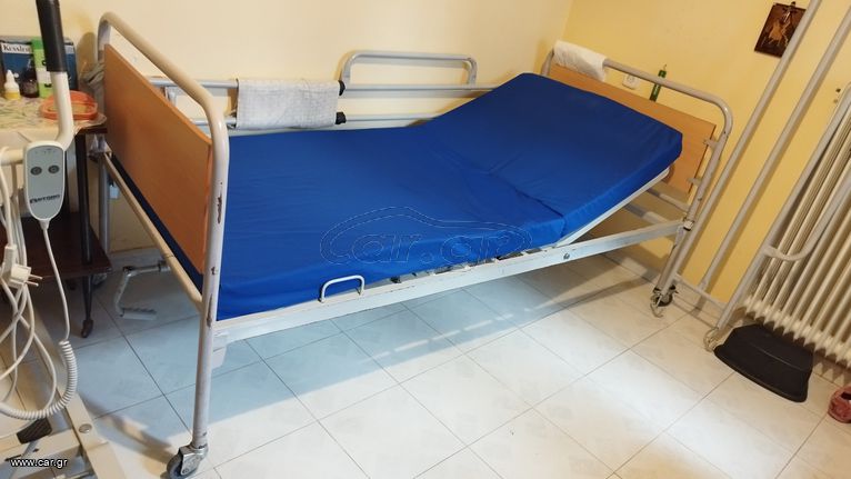 Νοσοκομειακό κρεβάτι, με στρώμα, στρώμα αέρος για κατακλίσεις και τρόμπα