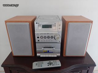 Ηχοσύστημα μάρκας LG, σε άριστη κατάσταση. Διαθέτει ραδιόφωνο, CD player, κασετόφωνο, καθώς και γνήσιο τηλεχειριστήριο. Μήκος: 44 εκατοστά, Πλάτος: 27 εκατοστά