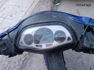 Modenas krustar 125