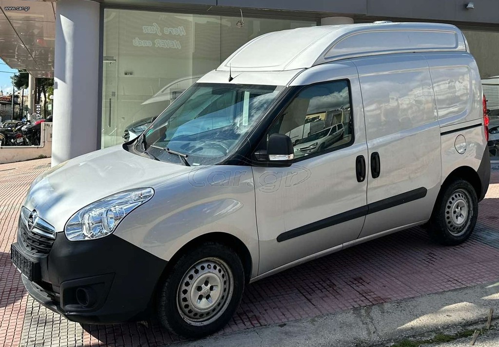Κλούβα Opel 2017 Combo 1.6 CDTI (ΥΠΕΡΥΨΩΜΕΝΟ-2 ΠΛΑΙΝΕΣ)