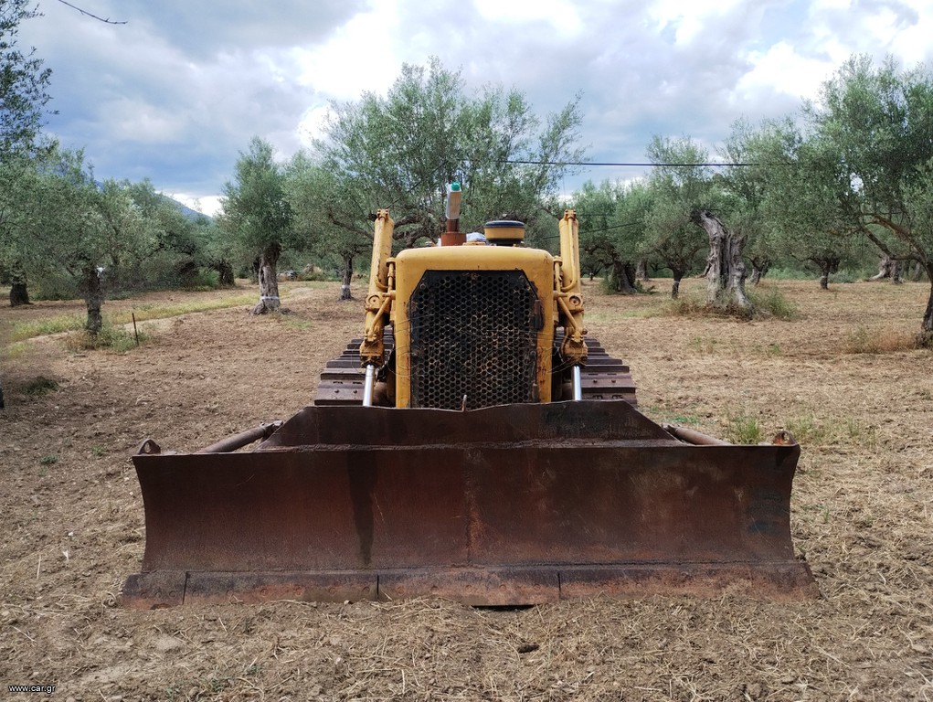 Μπουλντόζες CAT 1975 D4