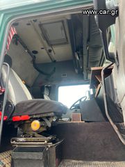 Volvo 1993-thumb-4