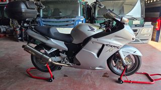 Honda CBR 1100 XX Super Blackbird 2004 CBR 1100 XX BLACKBIRD-thumb-8