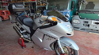Honda CBR 1100 XX Super Blackbird 2004 CBR 1100 XX BLACKBIRD-thumb-3