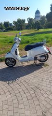 Piaggio Vespa GTS 300 '18 YACHT CLUB