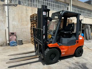 Toyota 2004 7FDJF35-13312      ΜΕ ΠΙΝΑΚΙΔΕΣ
