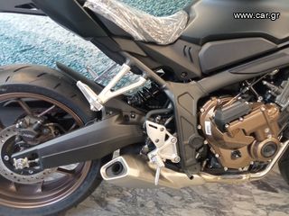 Honda CB 650 2025 R E-CLUTCH-thumb-3