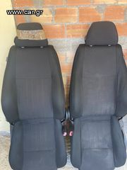 ΠΩΛΟΎΝΤΑΙ ΚΑΘΊΣΜΑΤΑ ALFA ROMEO 147